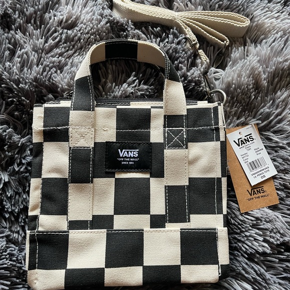 Vans Lil Pergs mini black checkered tote bag with crossbody strap - Picture 1 of 5